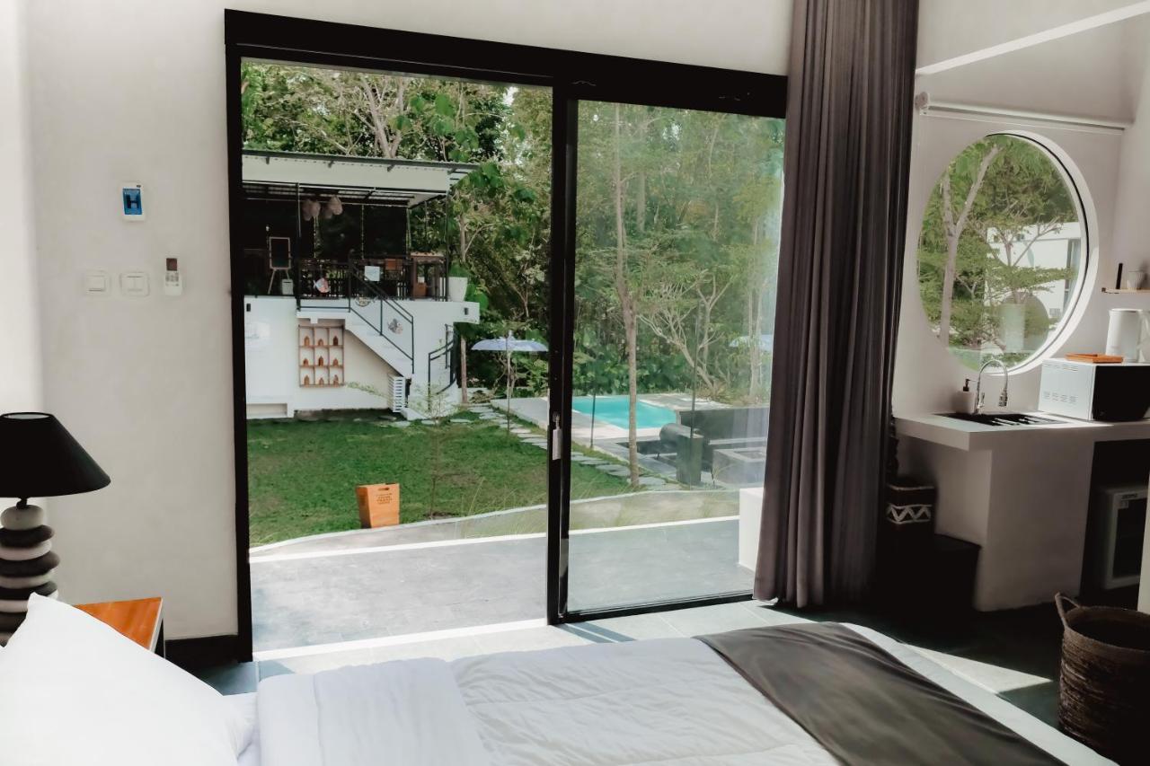 Villa The Volter Yogyakarta Ngingas Exterior foto
