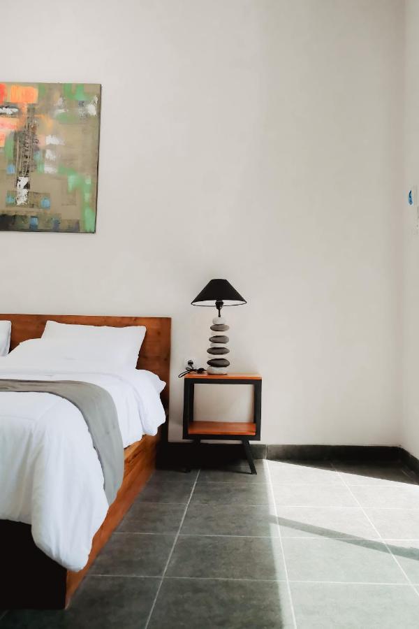 Villa The Volter Yogyakarta Ngingas Exterior foto